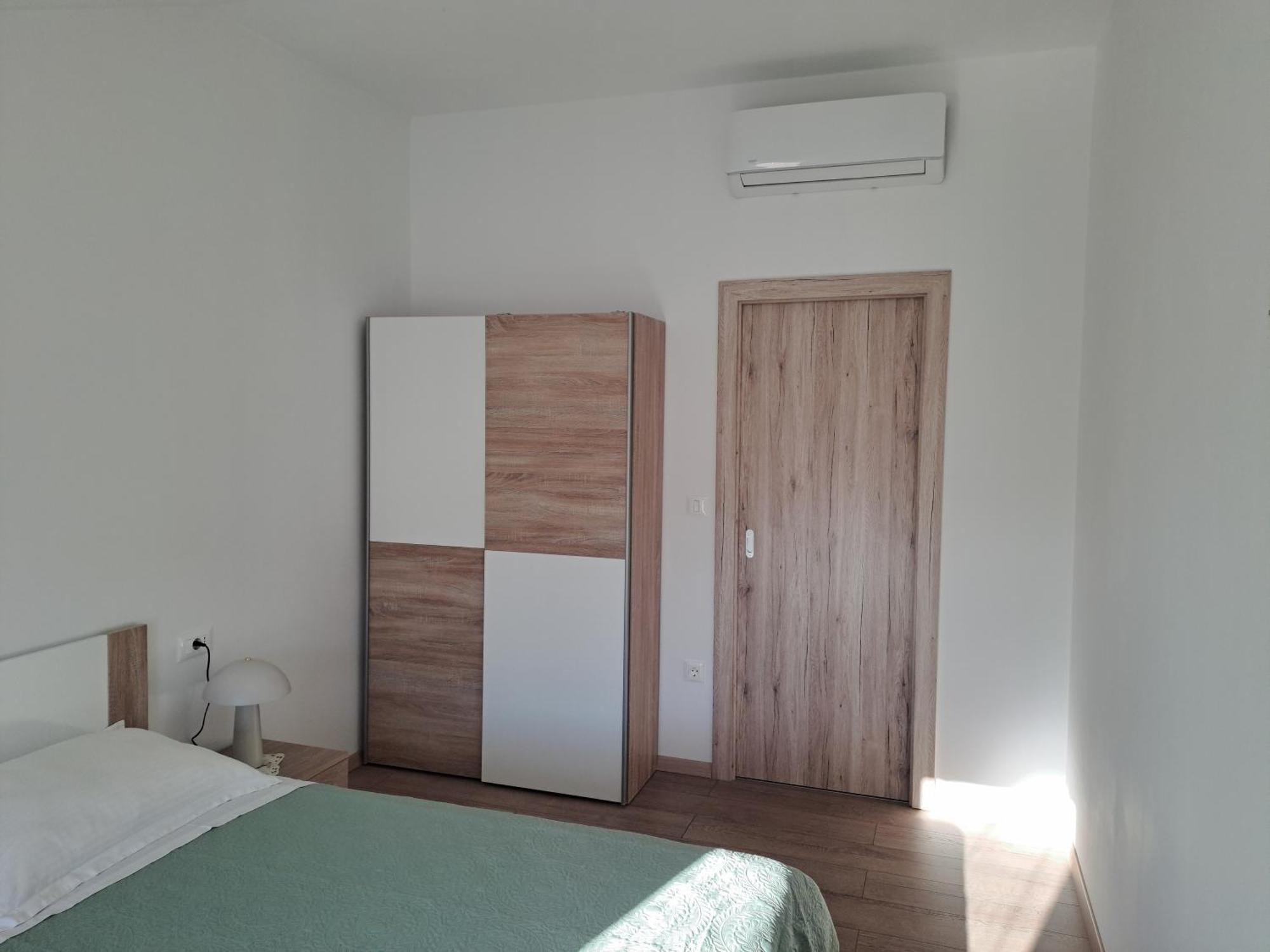 Apartments N & V Πόρετς Εξωτερικό φωτογραφία