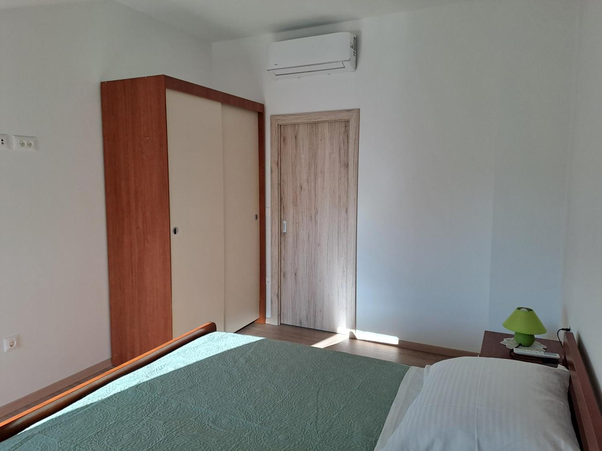Apartments N & V Πόρετς Εξωτερικό φωτογραφία